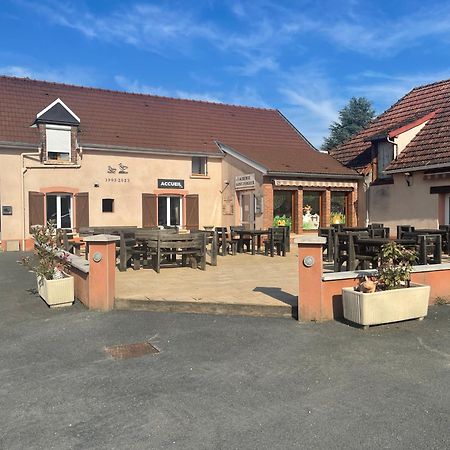 Gionges Auberge Saint Fergeux מראה חיצוני תמונה