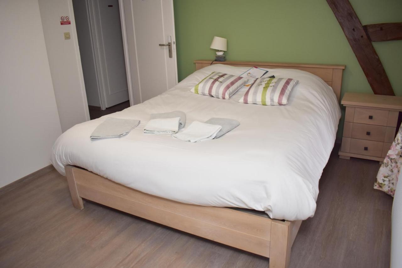 Gionges Auberge Saint Fergeux מראה חיצוני תמונה