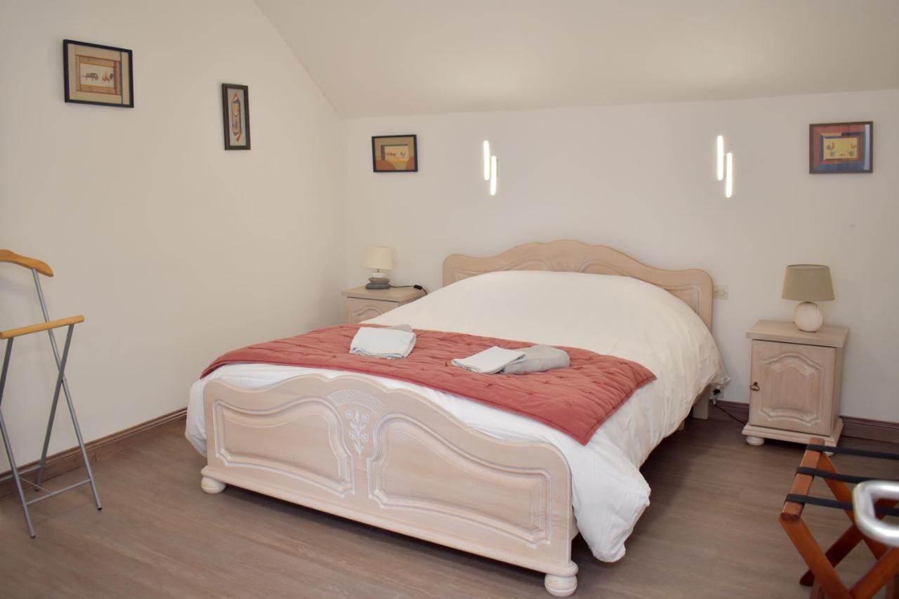 Gionges Auberge Saint Fergeux מראה חיצוני תמונה