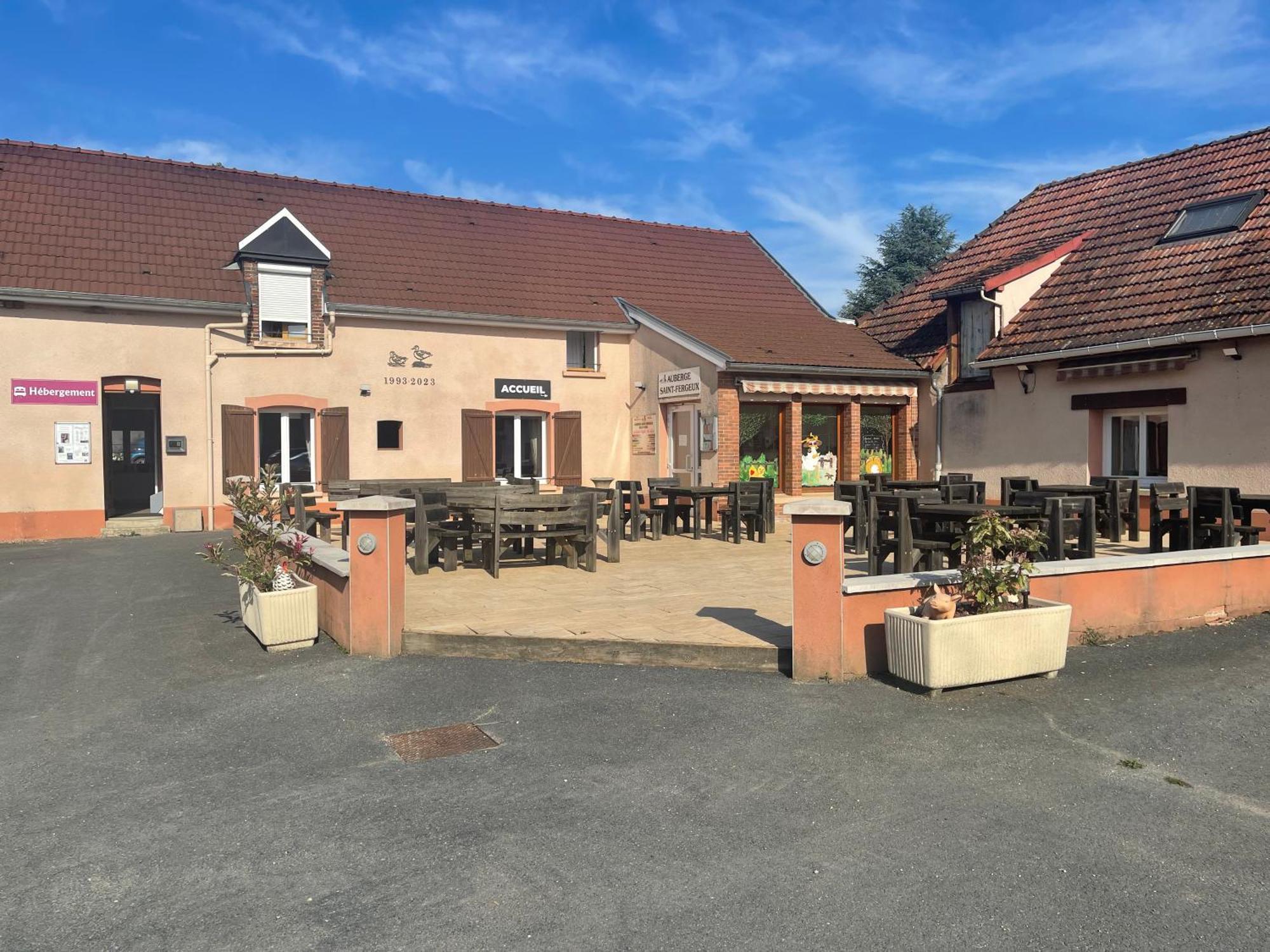 Gionges Auberge Saint Fergeux מראה חיצוני תמונה